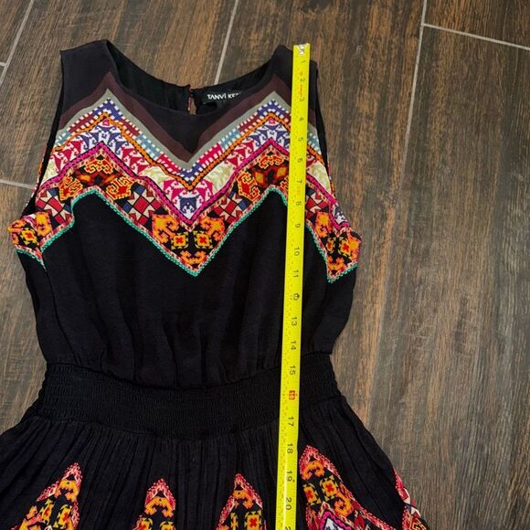 Tanvi Kedia Embroidered Midi Dress Boho Geometric Size 4 Made in India - Picture 12 of 17
